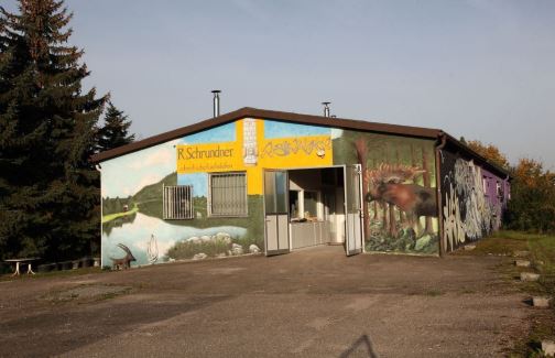Atelier Schrundner Kachelofen suédois